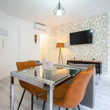 Apartamentos Cuatro Caminos Madrid Exterior photo